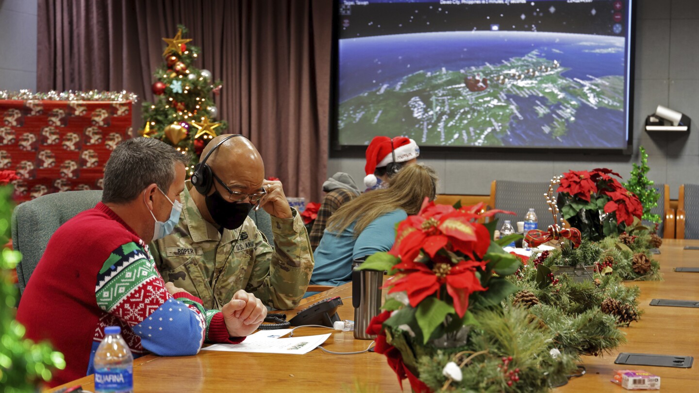 Военното командване е готово да проследи Дядо Коледа и всеки може да го последва