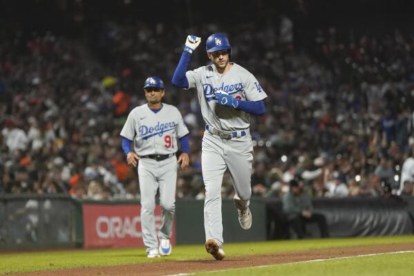 Dodgers lose to Giants in 11th after rookie's no-hit debut - Los