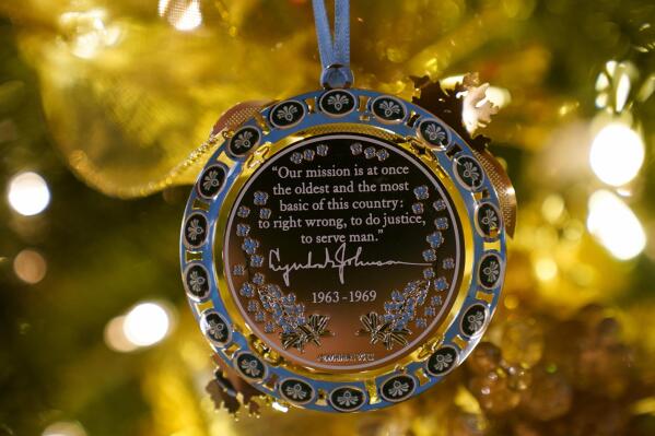 2022 White House Historical Association Nixon Christmas Ornament