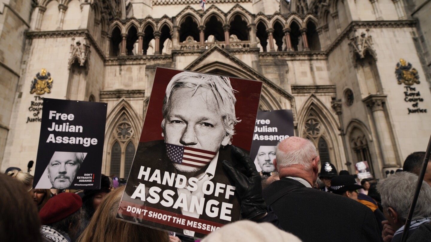 Julian Assange: UK court orders delay to extradition of WikiLeaks founder to US