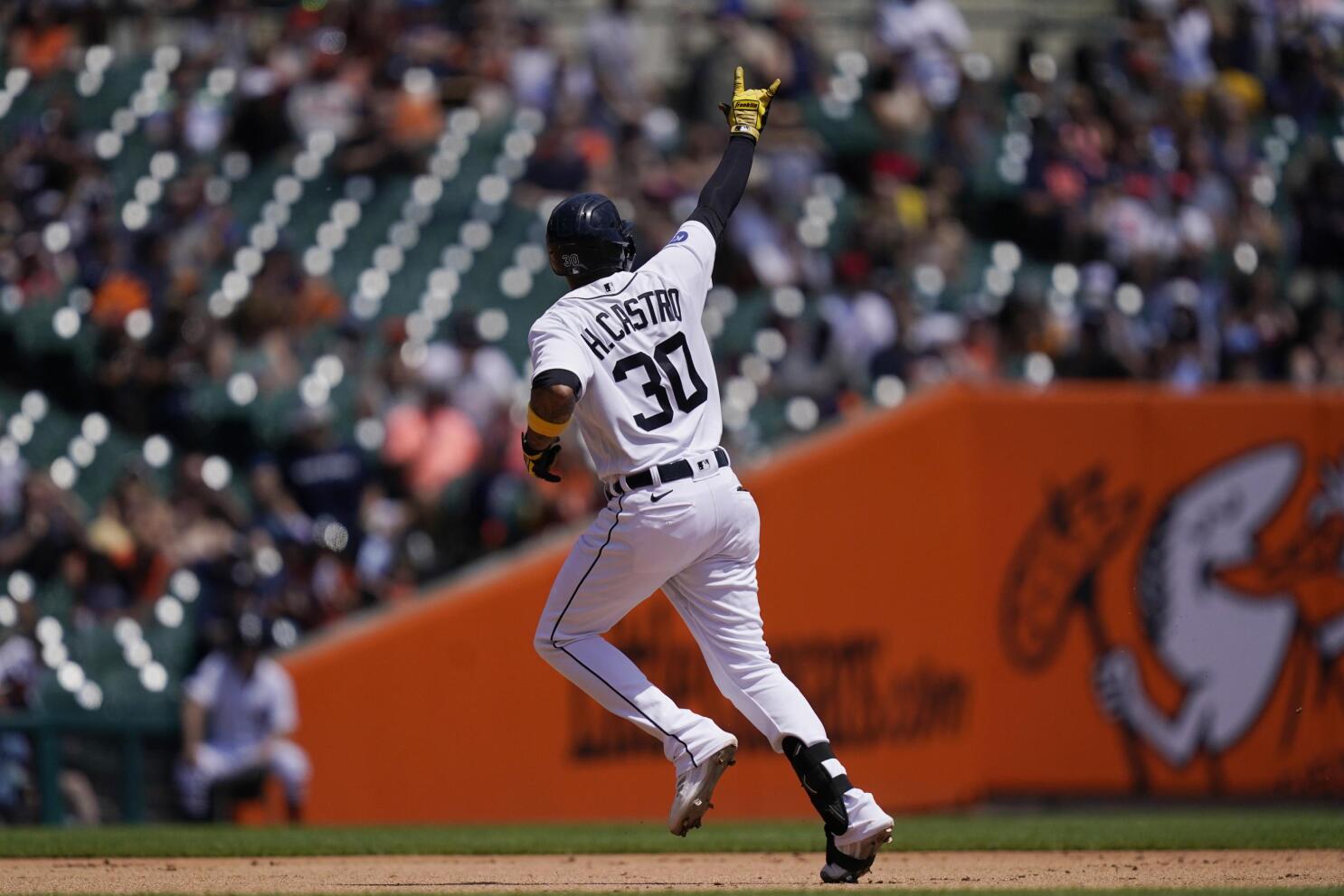 The Guardians make a shocking Franmil Reyes decision