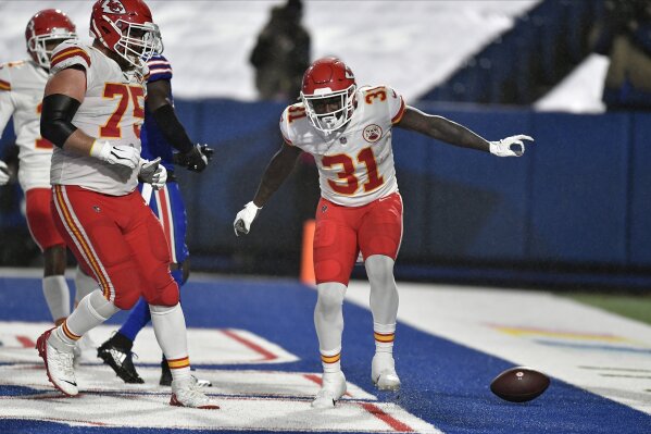 Chiefs RB Clyde Edwards-Helaire leads KC to win over Bills