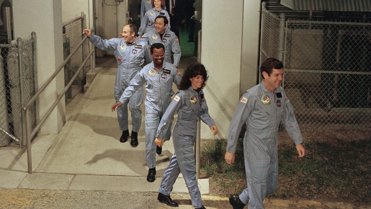 Днес в историята На 28 януари 1986 г космическата совалка Challenger
