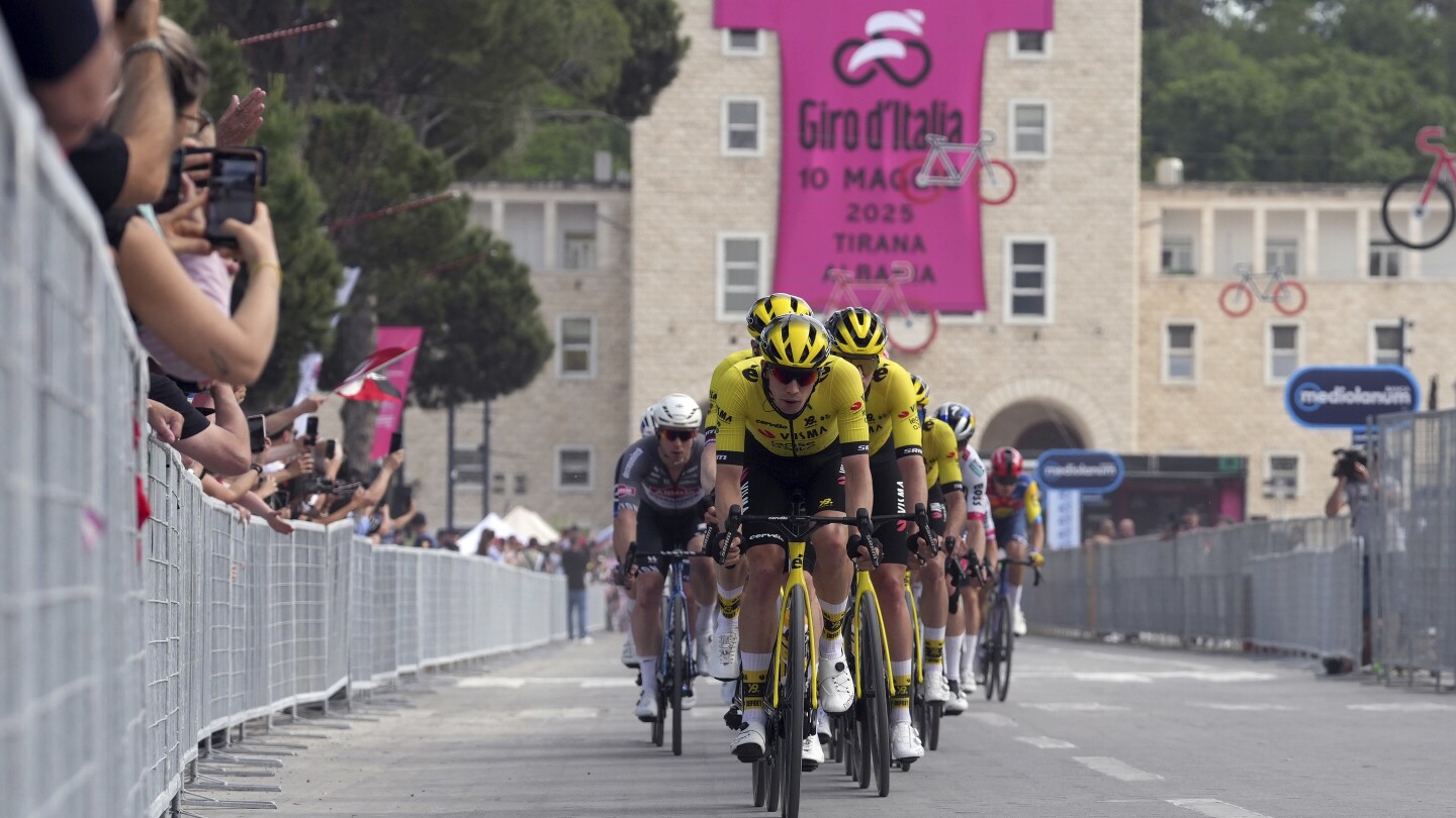 Pedersen Wins Giro d’Italia Stage 1 in Albania