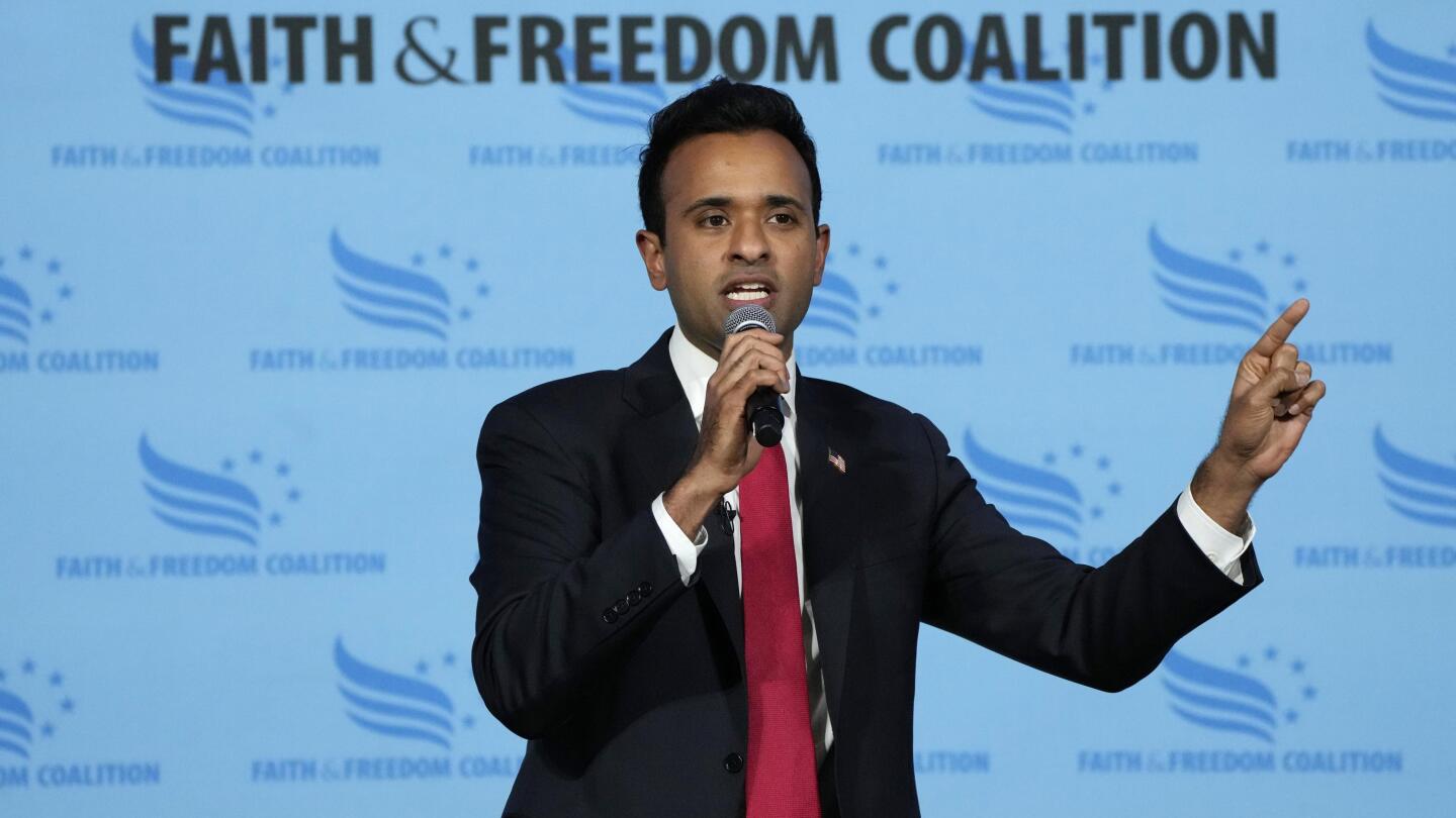NextImg:Ramaswamy proposes raising voting age to 25, unless people serve in military or pass a test