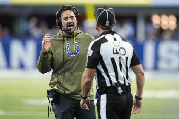 New coach Saturday can't solve familiar problems for Colts