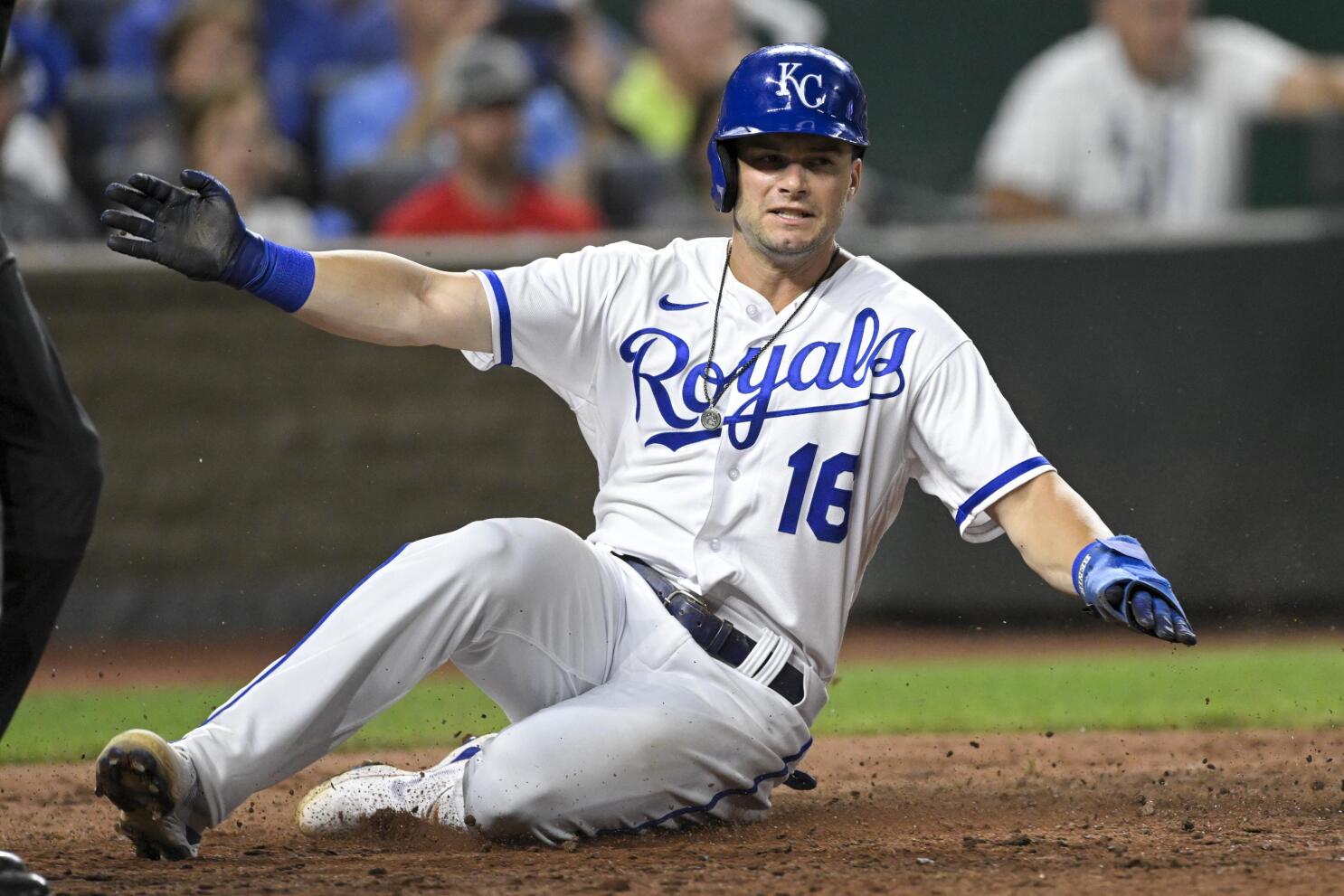 Royals' Merrifield and Singer trade jabs in Twitter Q&A