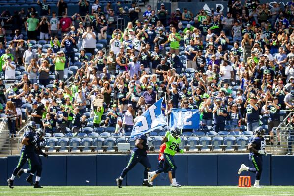 What to Watch at Seattle Seahawks Mock Game Scrimmage 