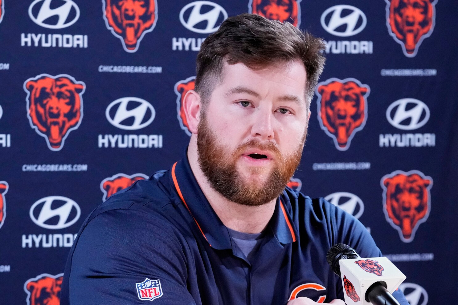 Two-time All-Pro guard Joe Thuney agrees to 2-year, $35 million extension with Bears