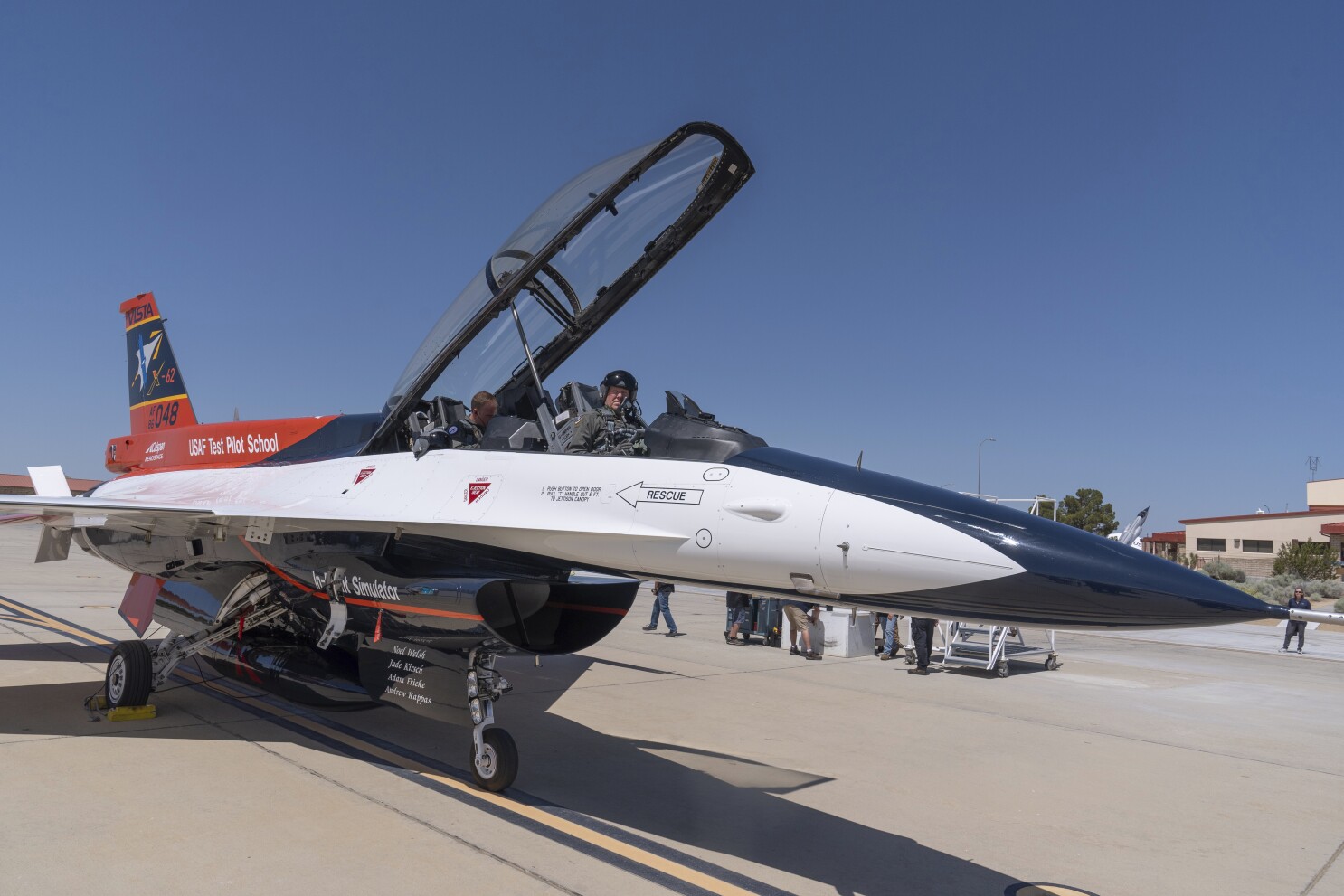 AI-powered fighter jet takes Air Force leader for a historic ride | AP News