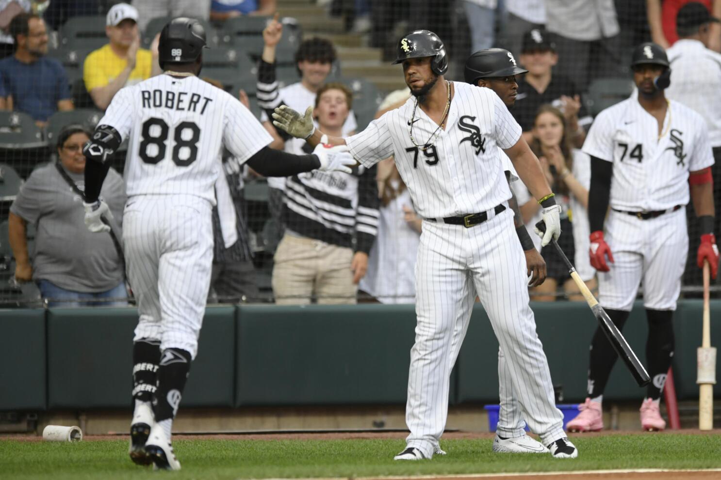 Chicago White Sox can't hold 9th-inning lead for 2nd straight day