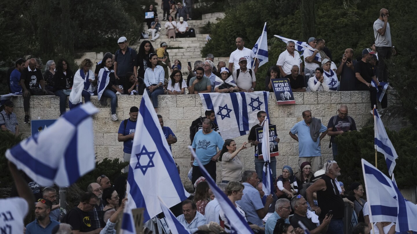 Netanyahu dice que Israel ha 'activado' clanes palestinos para luchar contra Hamás
