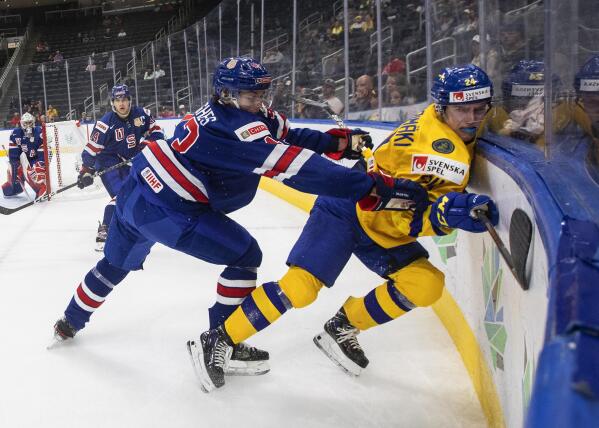 US tops Czech Republic at world junior hockey; Canada improves to 3-0