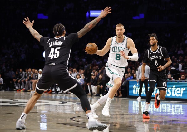 Kristaps Porzingis em ação