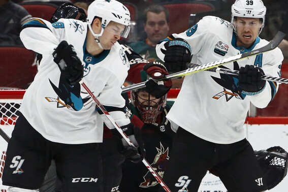 San Jose Sharks Trade Justin Braun to Philadelphia Flyers