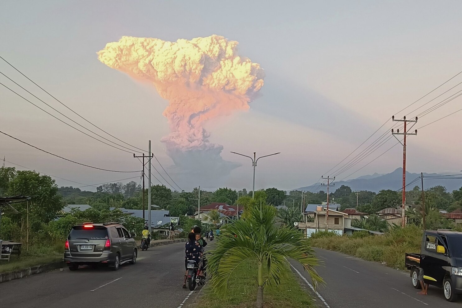 Indonesia's Mount Lewotobi Laki Laki volcano erupts