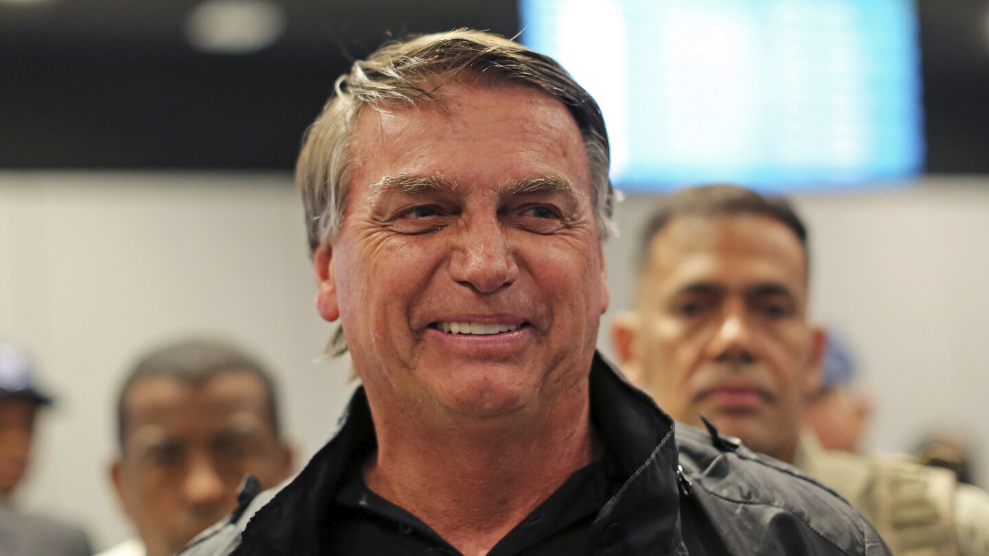 featured image thumbnail for post Brazils police say Bolsonaro embezzled $1.2 million in undeclared jewelry from Saudi Arabia