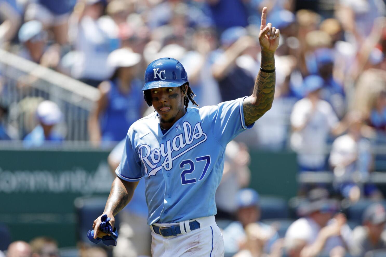 Red Sox rebound with win over Royals in KC