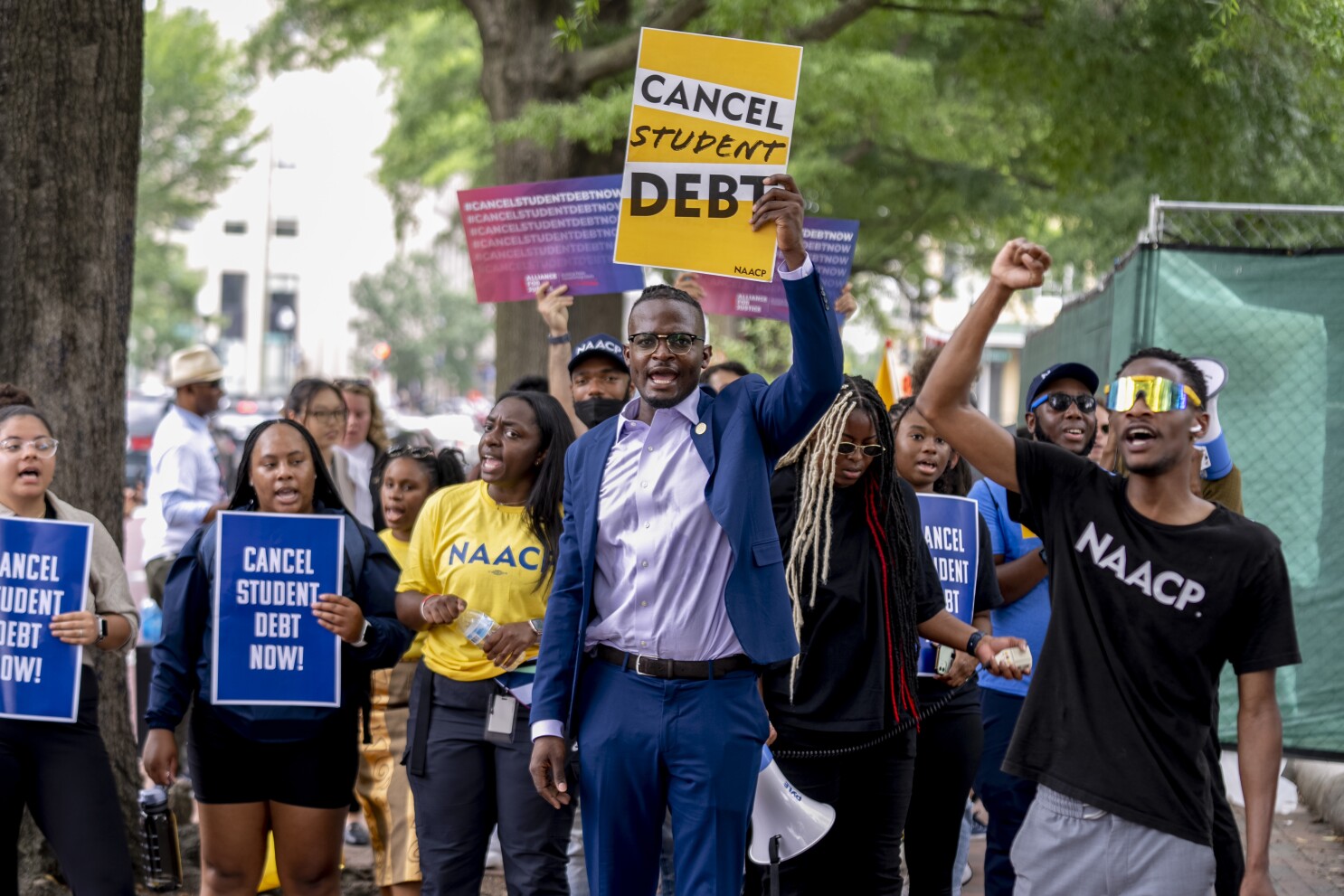 Millions of Americans see credit scores drop from missed student loan payments