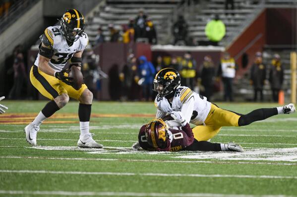 Iowa football's Jack Campbell delivers big performance at NFL Combine