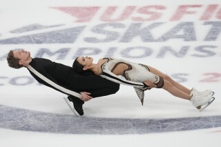 Madison Chock and Evan Bates compete in championship ice dance at the U.S. figure skating championships Saturday, Jan. 27, 2024, in Columbus, Ohio. (APPhoto/Sue Ogrocki)