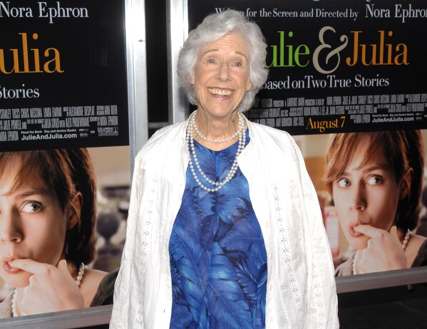 FILE - Actress Frances Sternhagen attends the premiere of "Julie & Julia" in New York, on July 30, 2009. Sternhagen, the veteran character actor who won two Tony Awards and became a familiar maternal face to TV viewers later in life in such shows as “Cheers,” “ER,” “Sex and the City” and “The Closer,” has died. She was 93. (AP Photo/Peter Kramer, File)