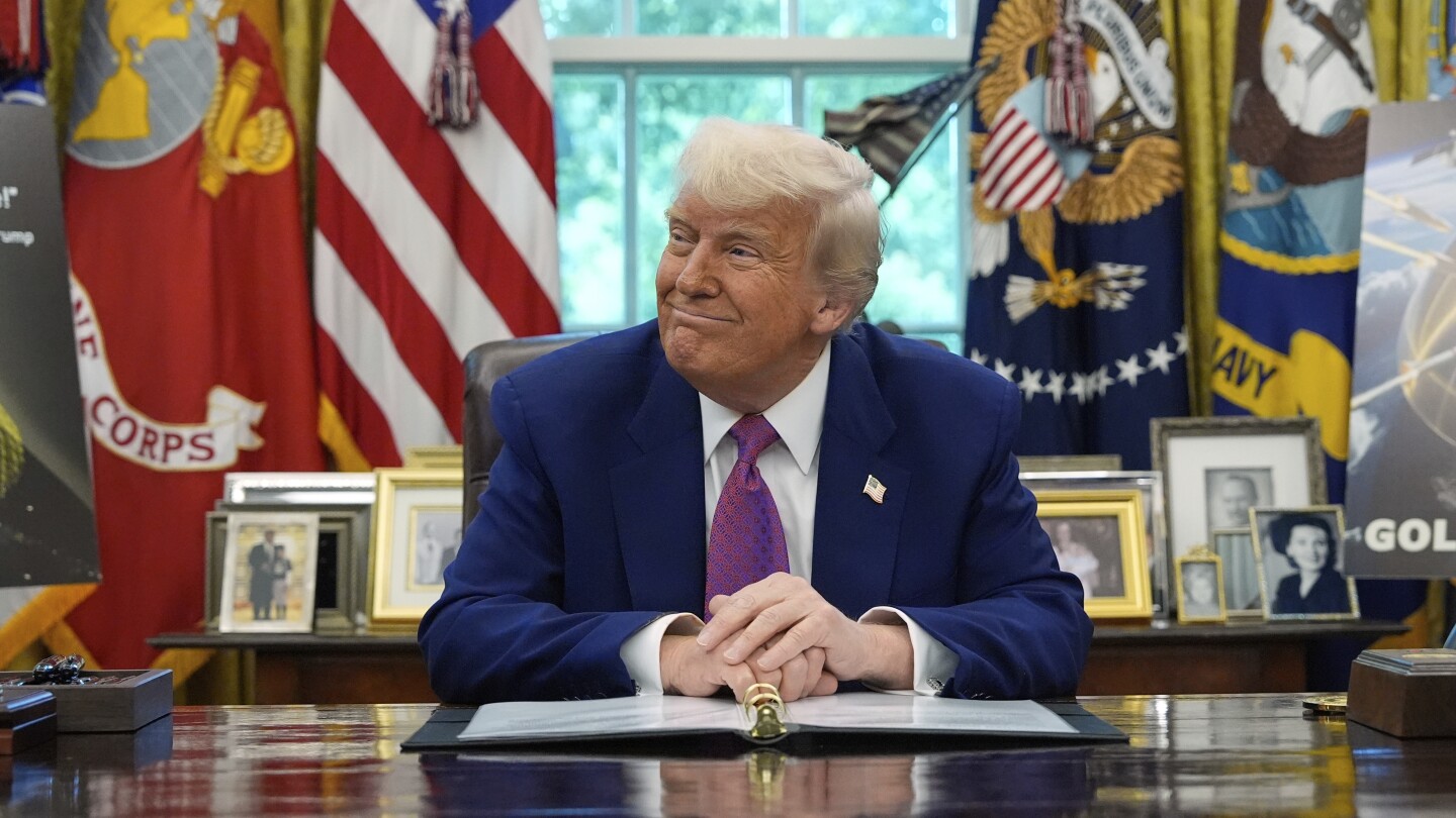 Trump's $600 million war chest: How he plans to wield his power in the midterms and beyond