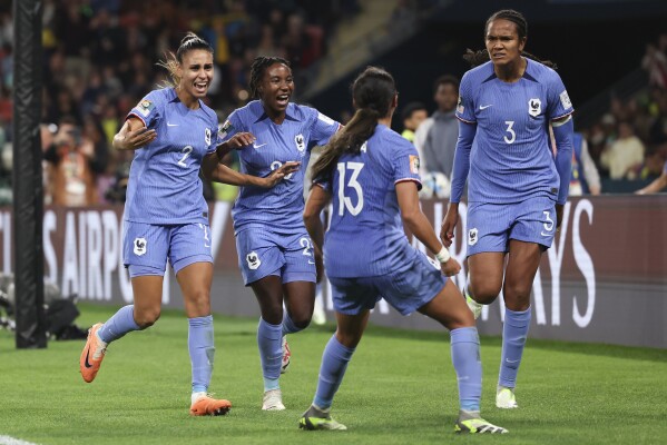 Renard scores the clincher for France in 2-1 win over Brazil at the Women's  World Cup