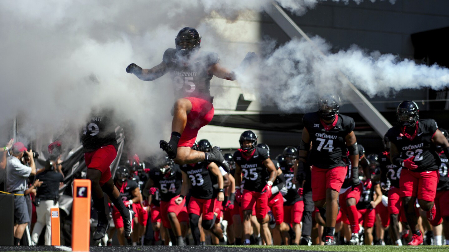 Houston Cougars vs. Cincinnati Bearcats  2020 College Football Highlights  