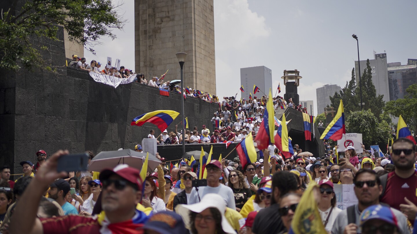 Les Vénézuéliens à Caracas et dans le monde entier manifestent pour défendre la victoire revendiquée par l’opposition