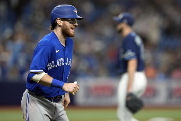 New Blue Jays Home Run Jacket for 2022 : r/Torontobluejays