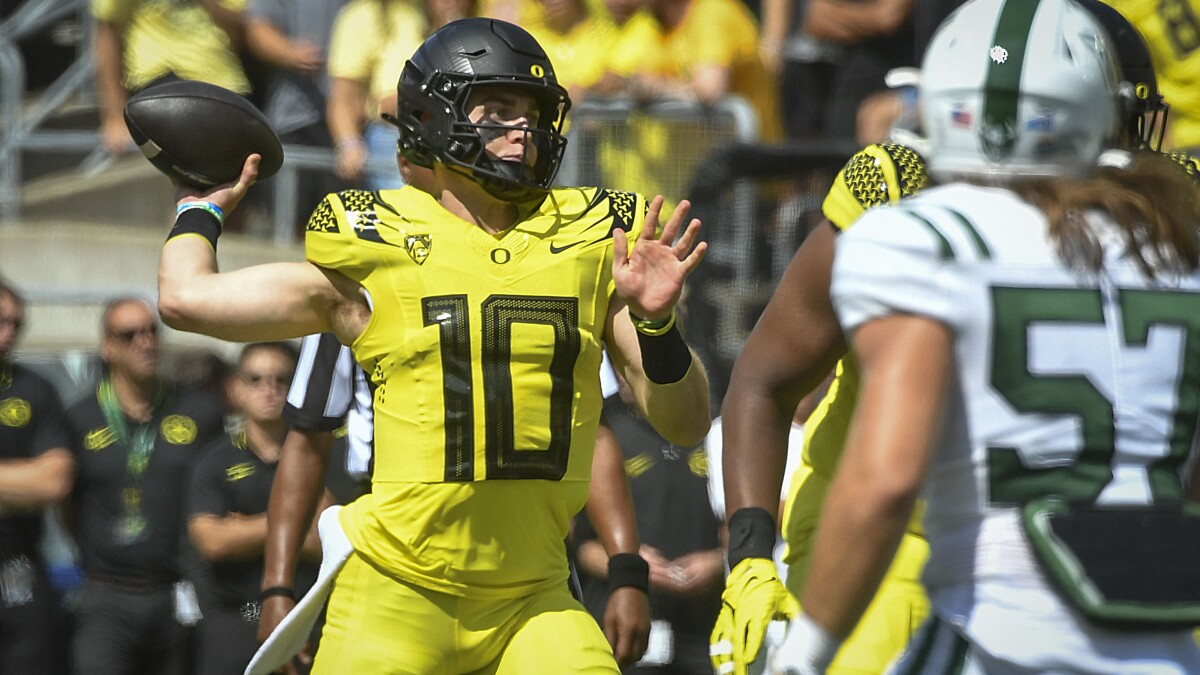 No. 8 Ranked Oregon Ducks' QB Bo Nix: 'God Has Ordered My Steps'