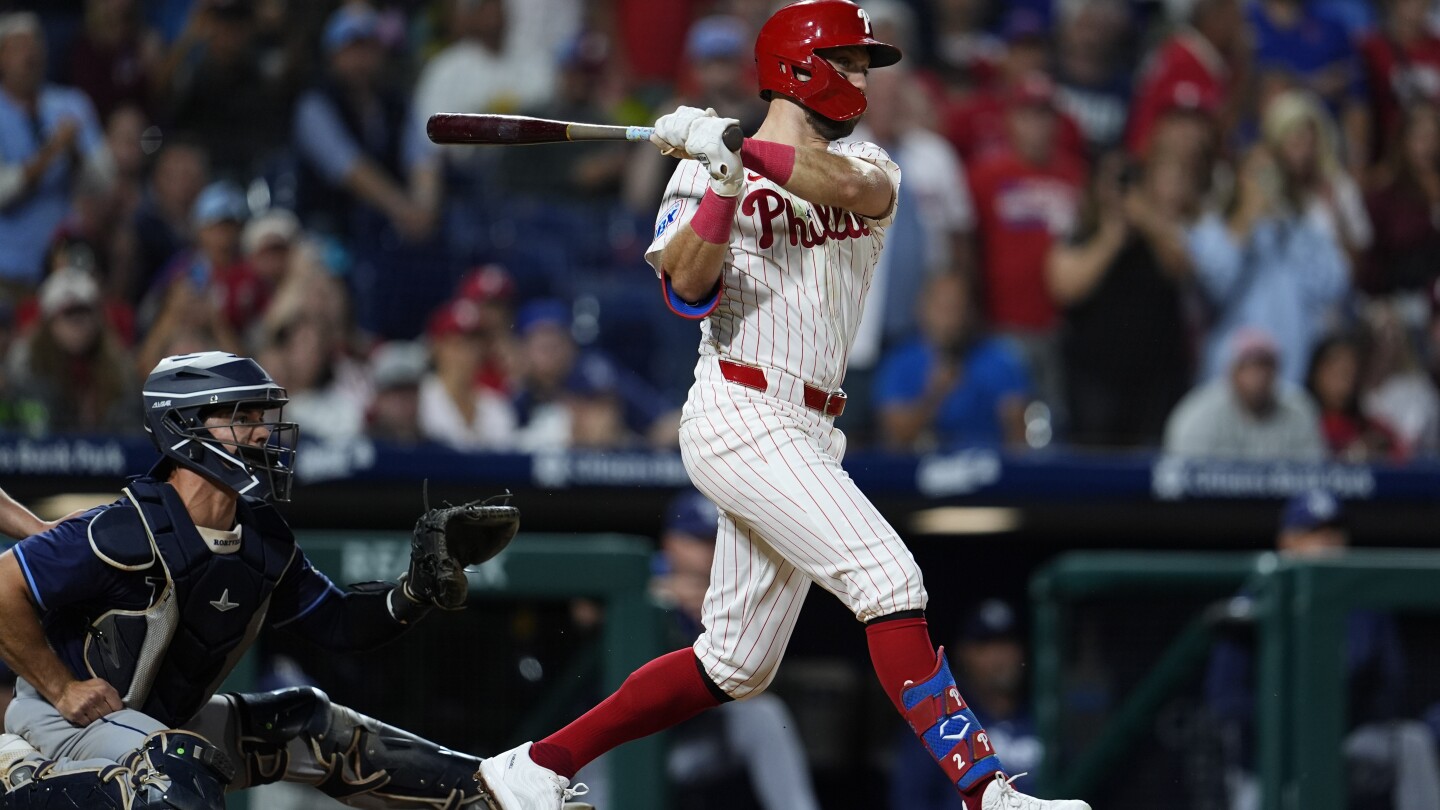 Phillies Edge Rays 2-1 in Walk-Off Win