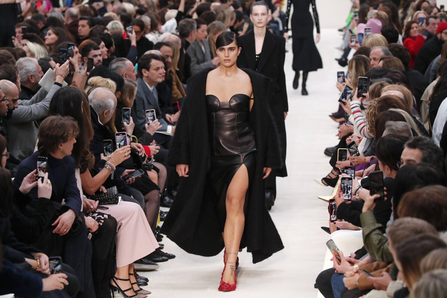 Hollywood stars steal the spotlight at Paris Fashion Week