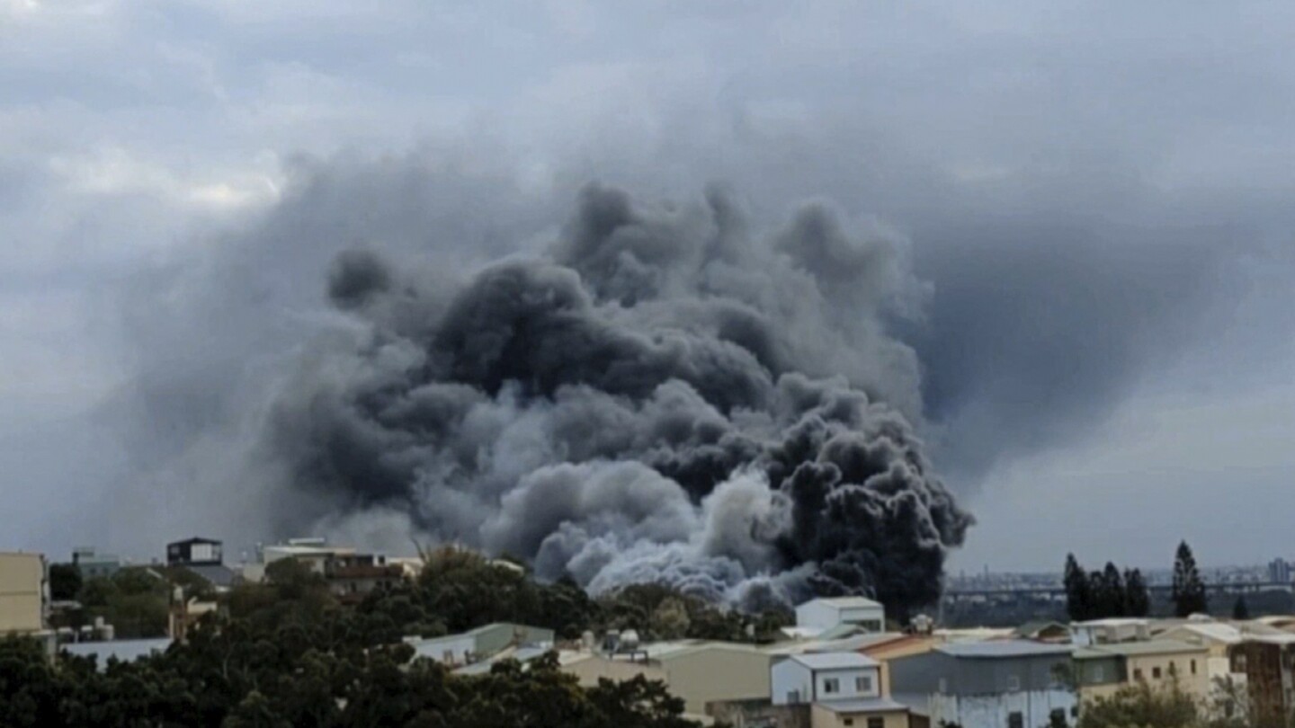 Fire at Taichung Warehouse Kills Nine