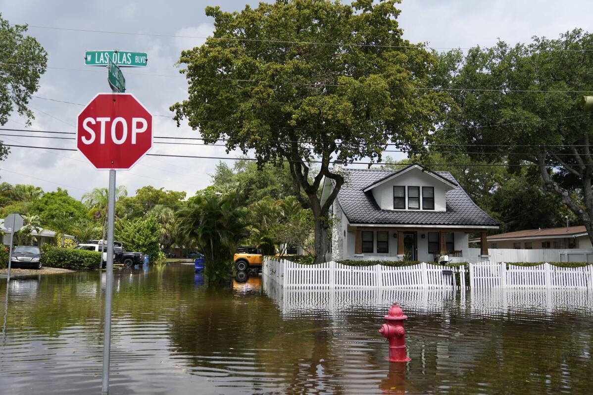 DeSantis seeks federal aid for Fort Lauderdale flood victims AP News