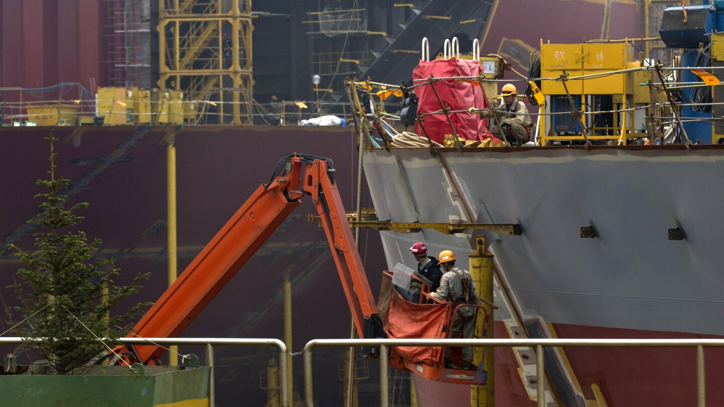 China's shipbuilding dominance poses economic and national security risks for the US, a report says