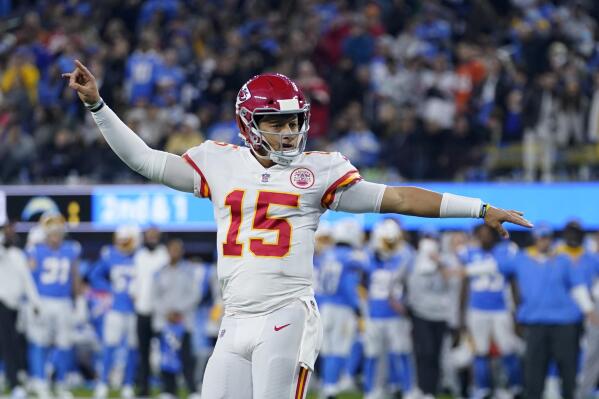 Chiefs QB Patrick Mahomes on prospect of playing without Travis Kelce, Tyreek  Hill vs. Steelers