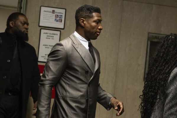Jonathan Majors arrives at court for a jury selection on his domestic violence case, Wednesday, Nov. 29, 2023, in New York. (AP Photo/Yuki Iwamura)