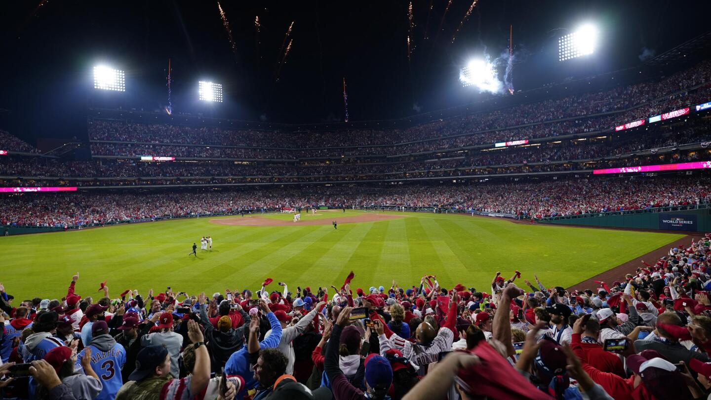 Phillies Fans Are Raucous, but They Didn't Move a Seismograph - The New  York Times