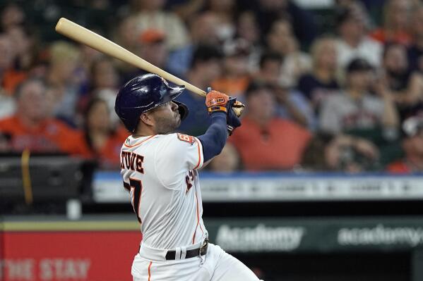 Kyle Tucker hits tiebreaking homer in 7th, Astros rally past