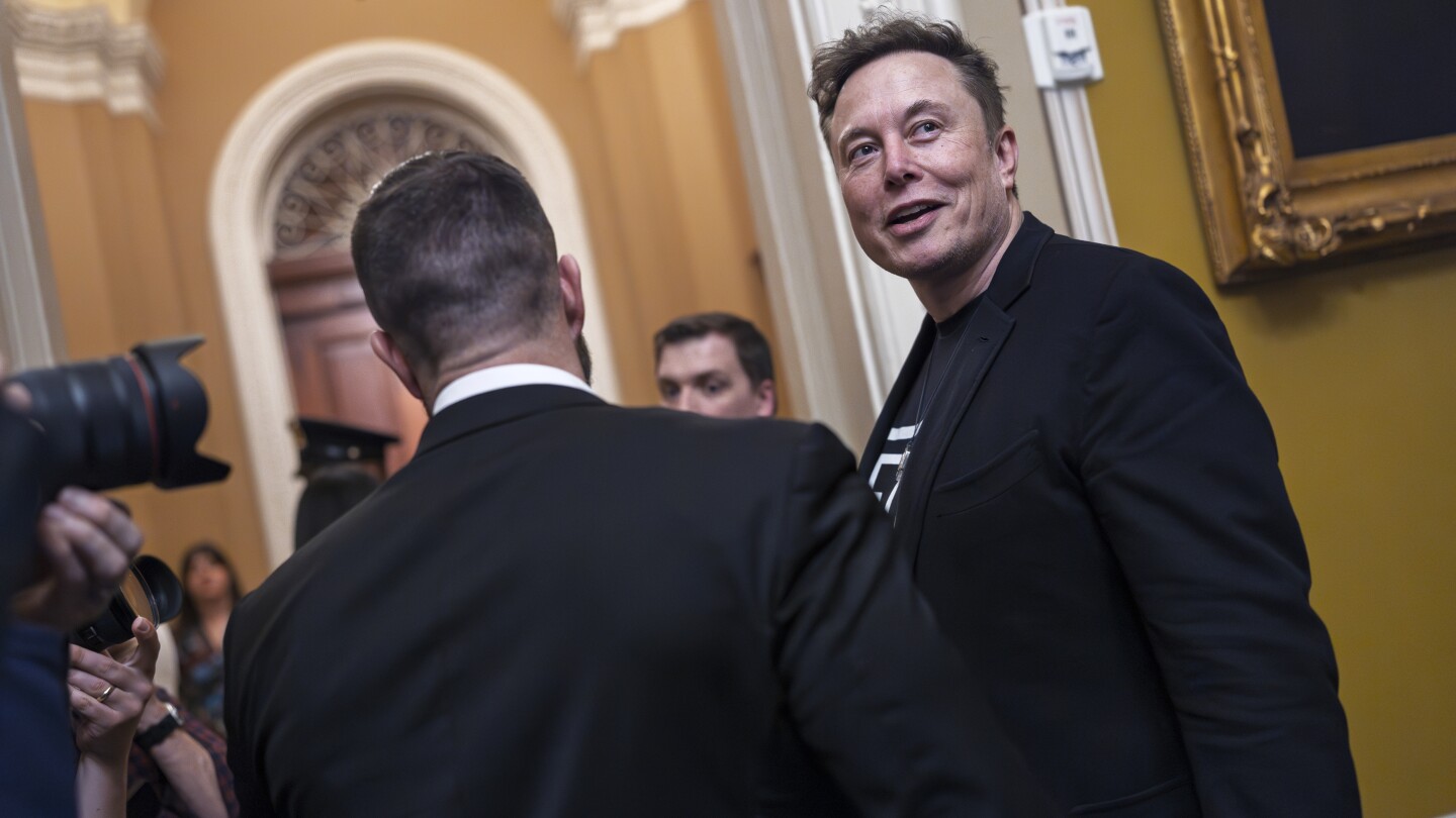Elon Musk tells Republican lawmakers he's not to blame for federal firings