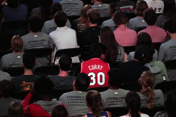 Steph Curry's No. 30 jersey will be retired by Davidson