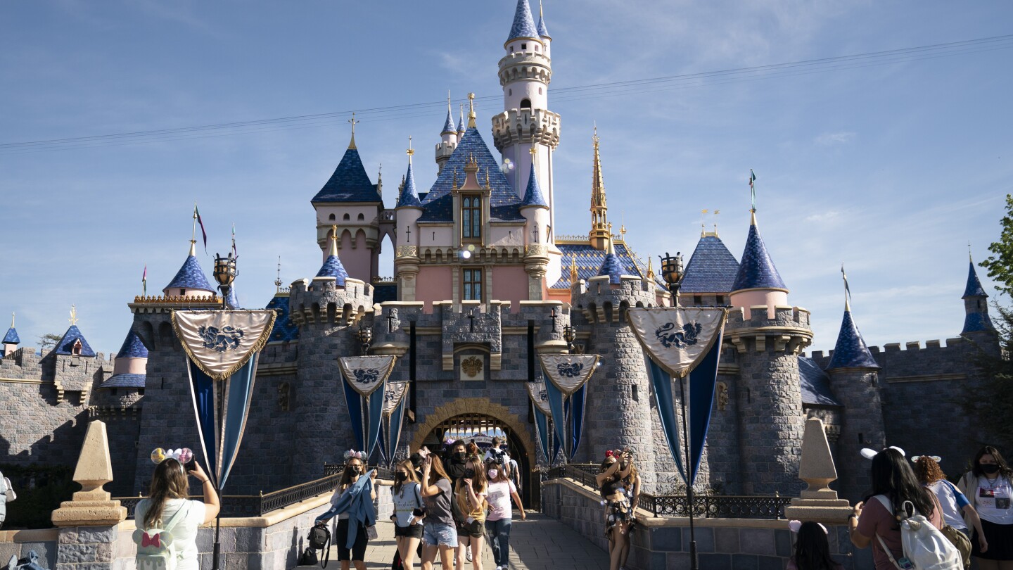 Disney търси голямо разширяване на тематичния парк в Калифорния, за да добави още потапящи атракции