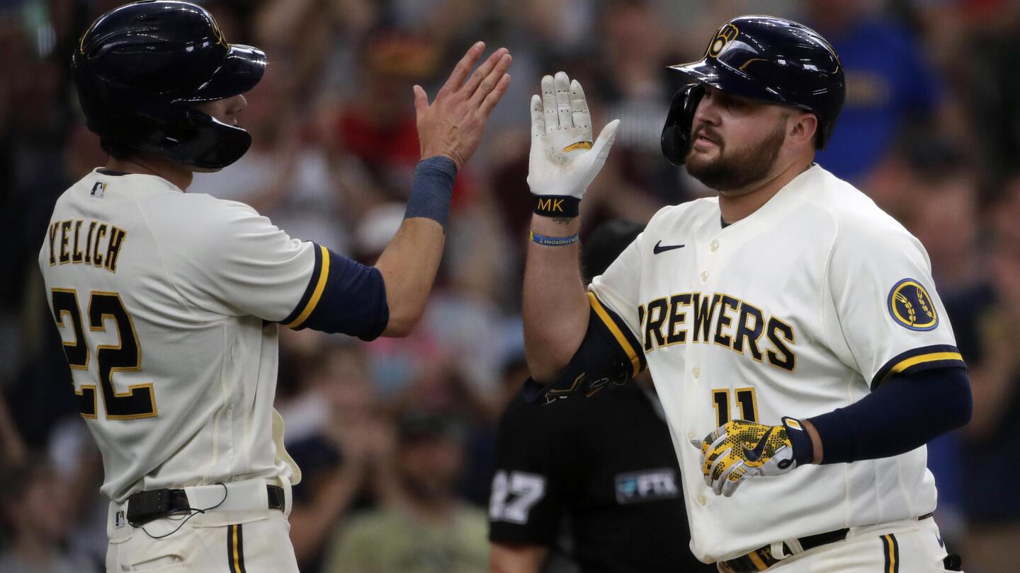 Rowdy Tellez homers twice, Brewers complete 2-game sweep of Rays