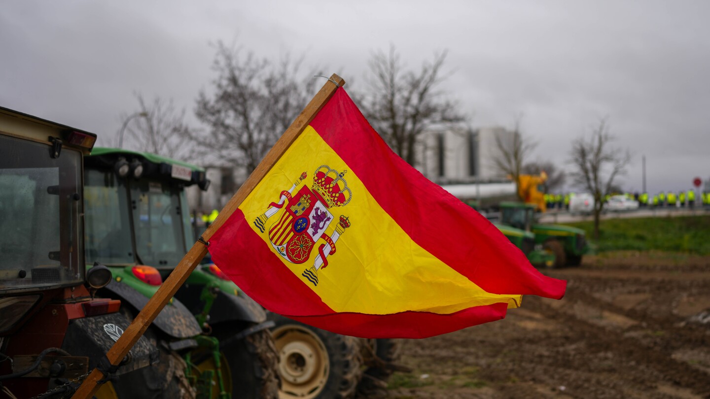 Hiszpańscy i polscy rolnicy protestują przeciwko polityce UE