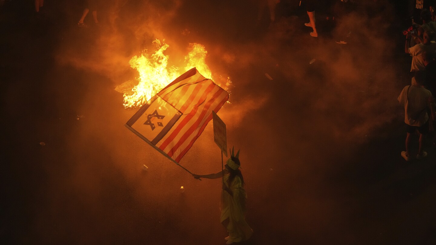 Israelis protest in the streets again as the toll in Gaza grows