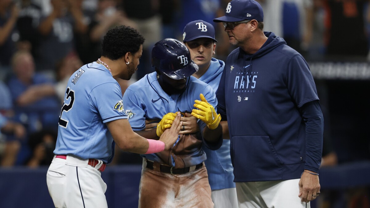 Lowe's 4 RBIs lead Rays over Yankees 7-4 as 5 batters hit and New