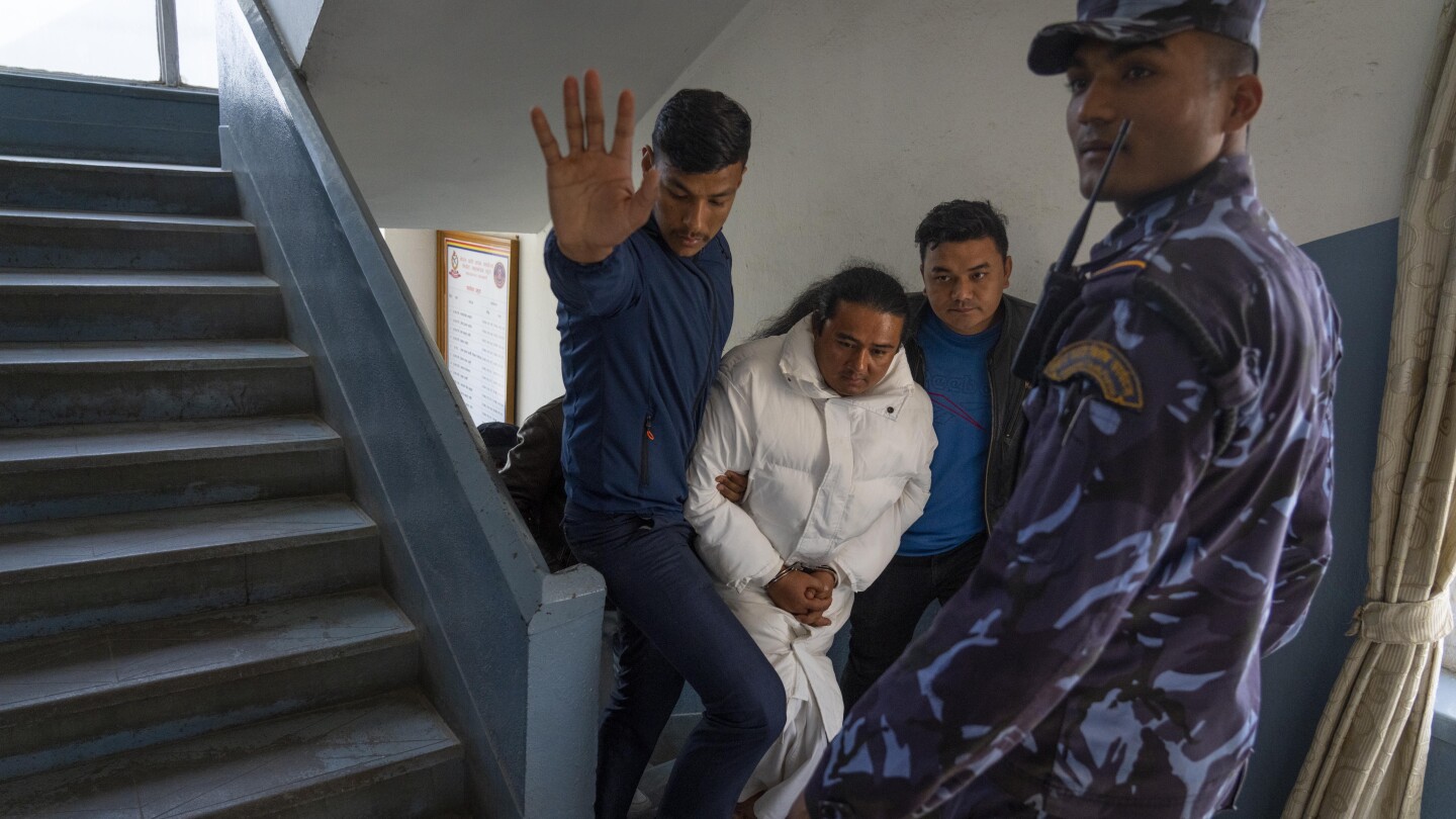 Духовният водач на Непал, известен като „Момчето Буда“, арестуван по обвинения в изнасилване и отвличане