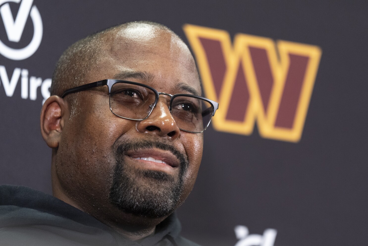 Jets interview Commanders defensive coordinator Joe Whitt Jr. for their head coach job